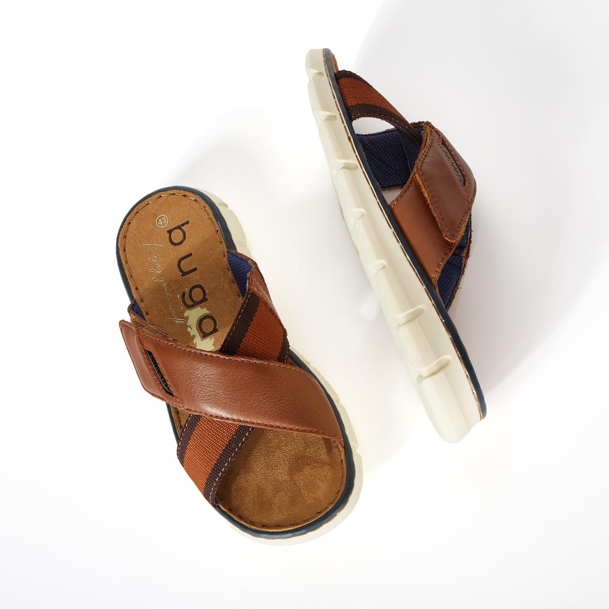 bugatti Sandalen aus Leder, leicht braun