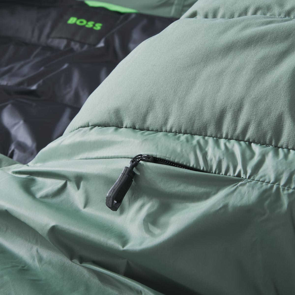 BOSS Steppjacke mit Stretch, wasserabweisend dunkelgrün