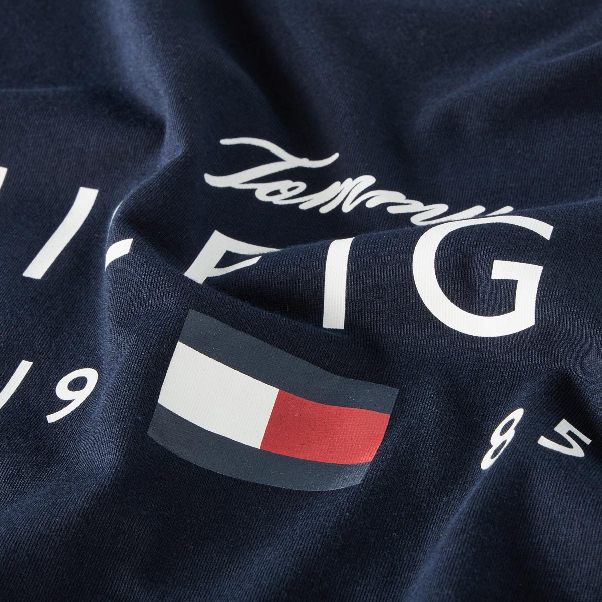 Tommy Hilfiger T-Shirt mit Label-Print marine