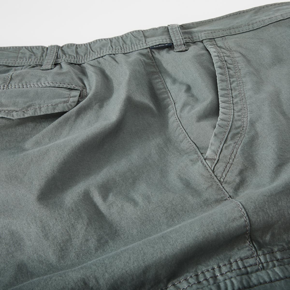 Eurex by Brax Stretch-Cargo-Shorts oliv