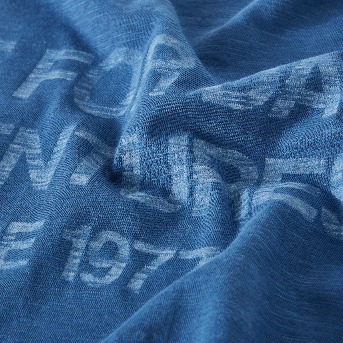 camel active T-Shirt mit Statement-Print dunkelblau