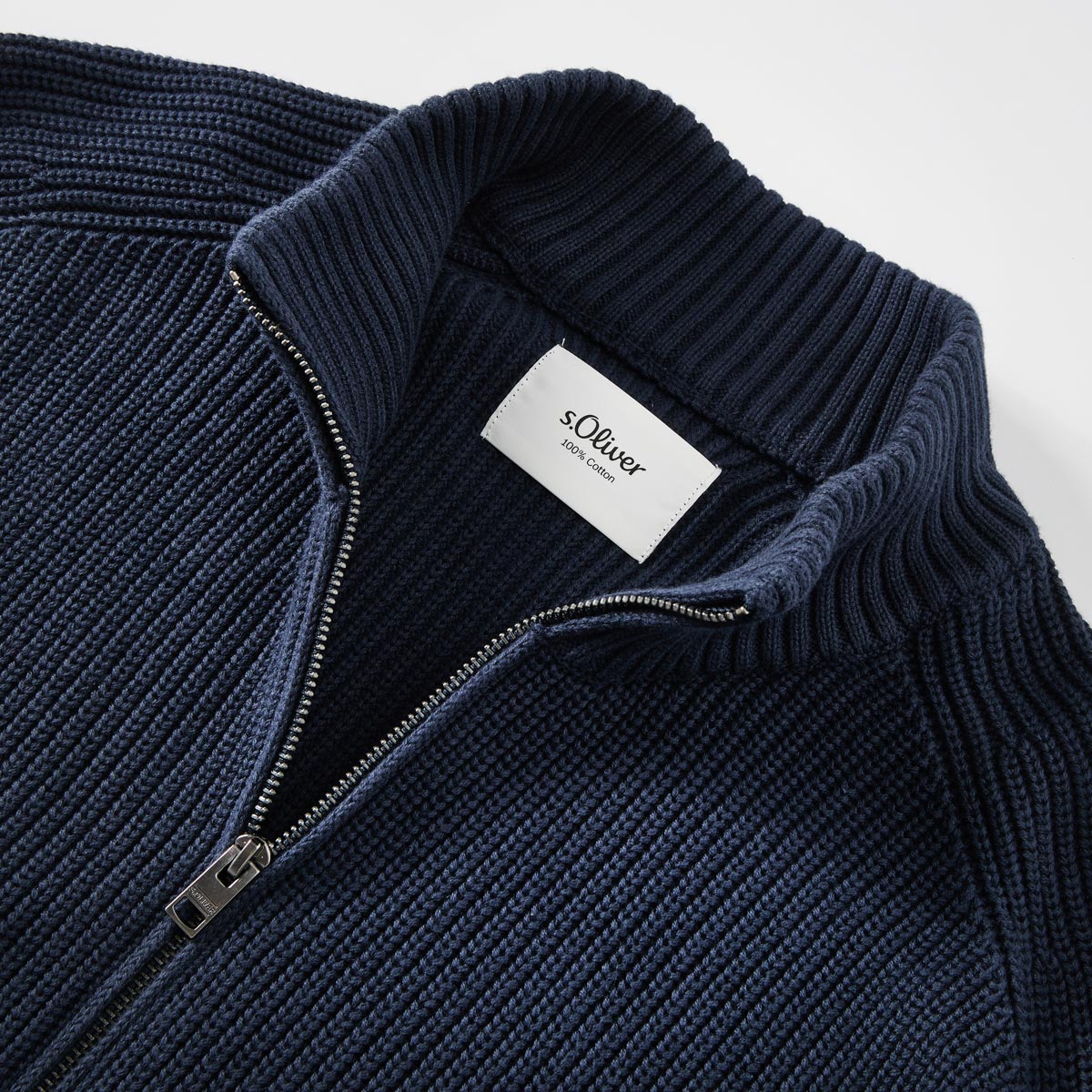 s.Oliver Strickjacke aus Baumwolle blau