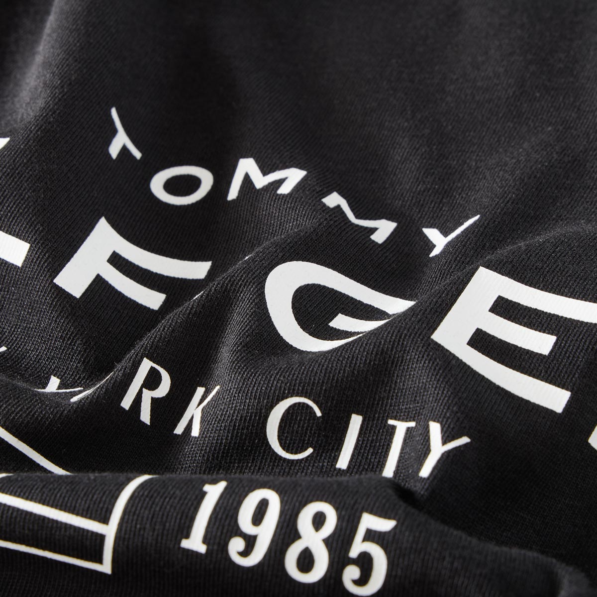 Tommy Hilfiger T-Shirt mit Label-Print schwarz