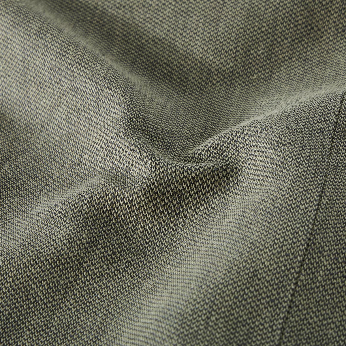 Weis Trachtenweste mit Leinen grün